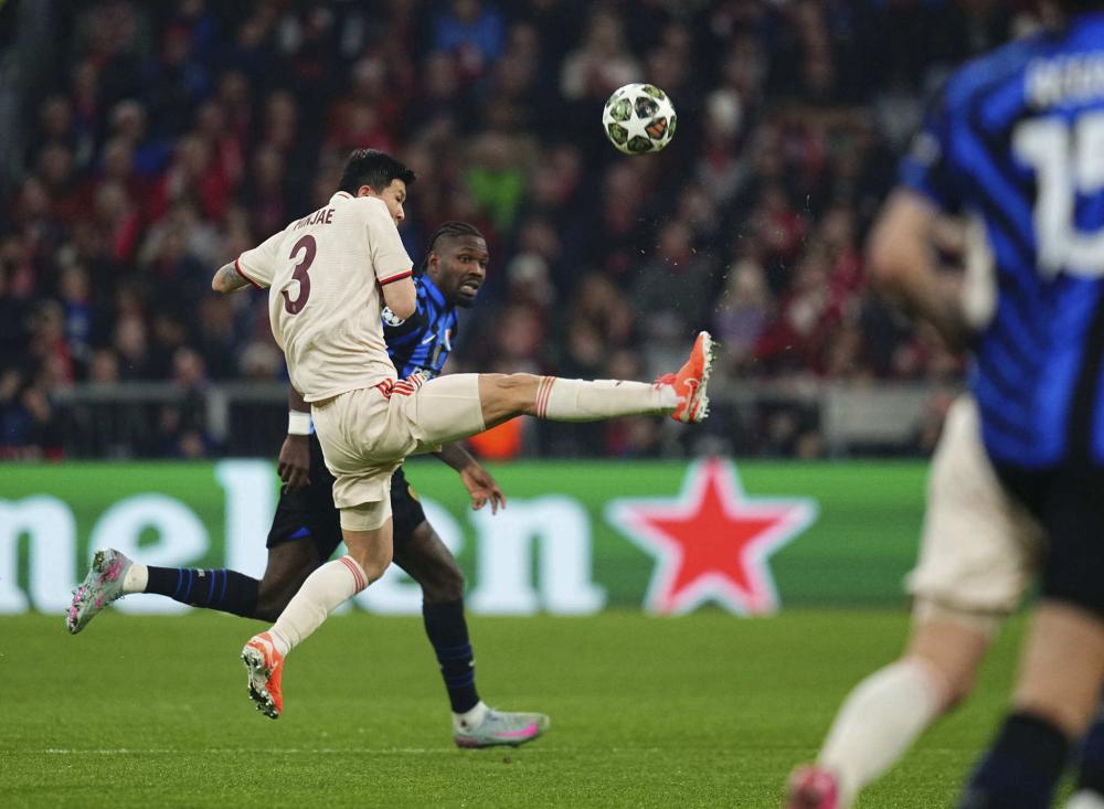 并成功将球 并成功将球